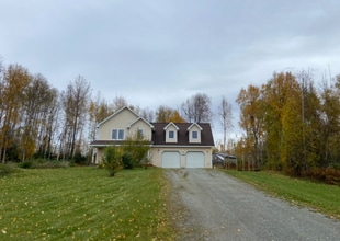 Building Photo - 3165 N Alma Dr