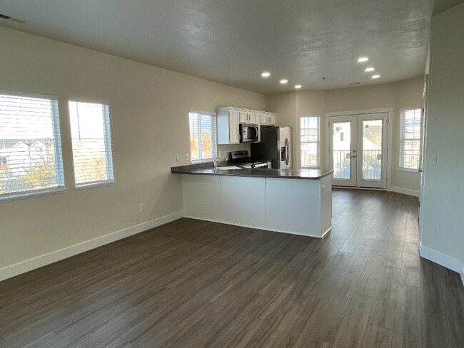 Building Photo - 13528 Venicia Way