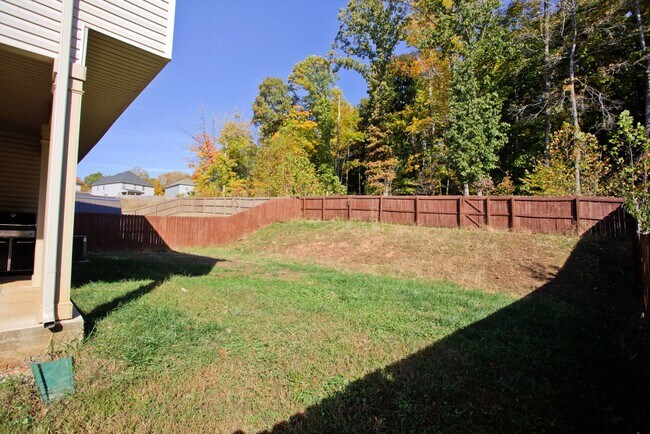 Foto del edificio - 1328 Black Oak Cir