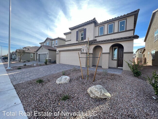 Foto del edificio - 5 br, 4.5 bath House - 7569 W Mistral Ave