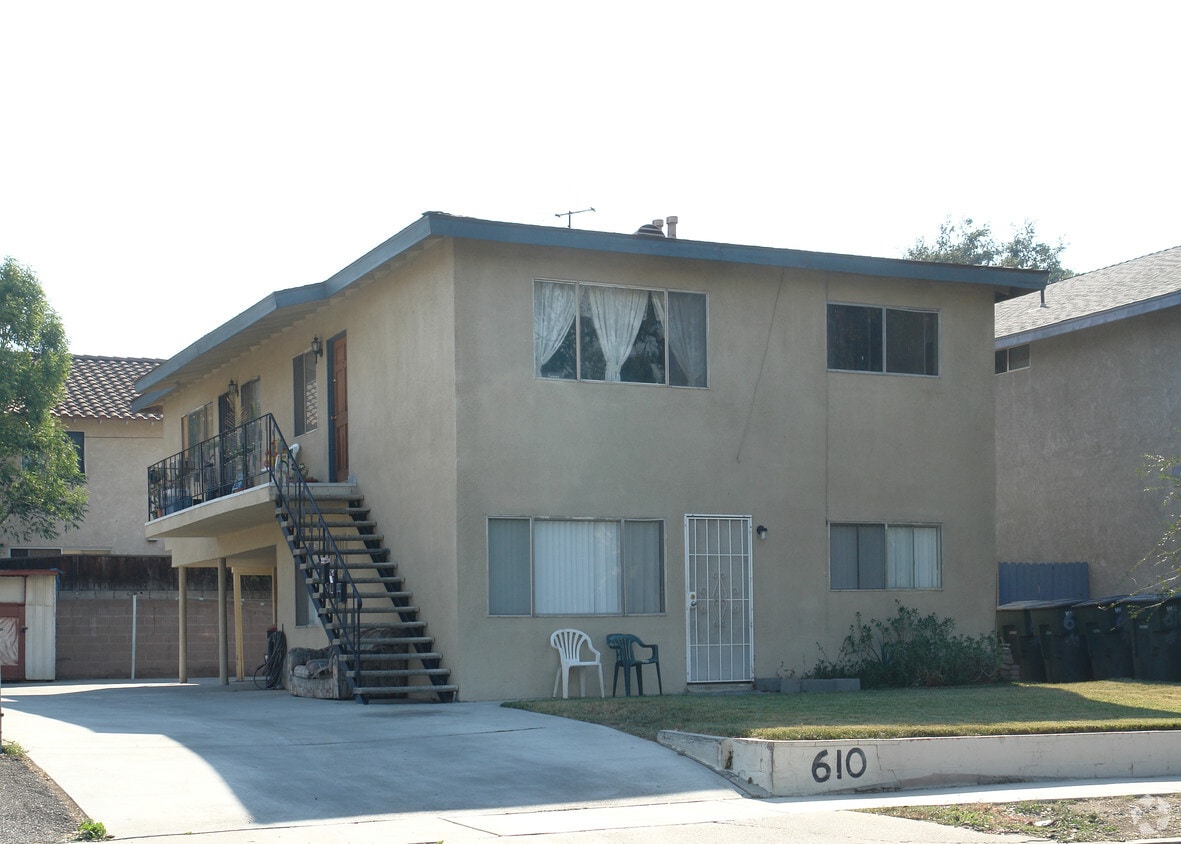 Primary Photo - 610 E 4th St
