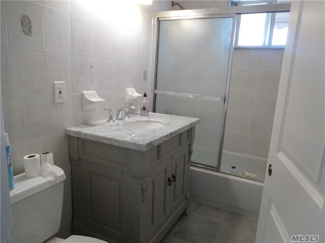 Foto del edificio - 25-81-81 49th St