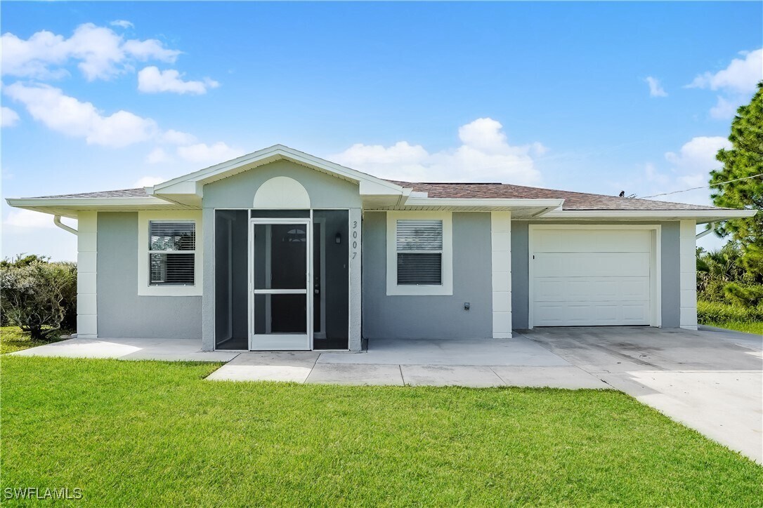 Foto principal - 3007 68th St W