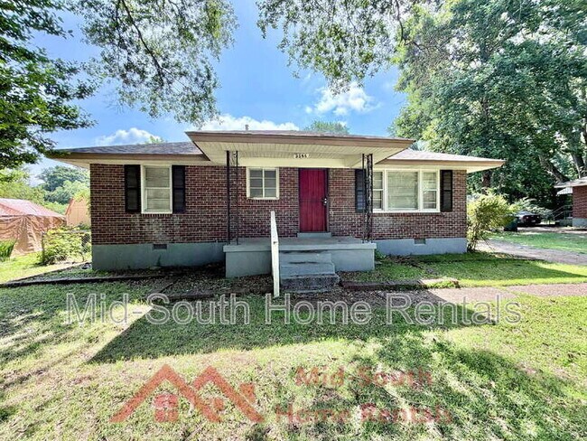 Building Photo - 3284 Parham St