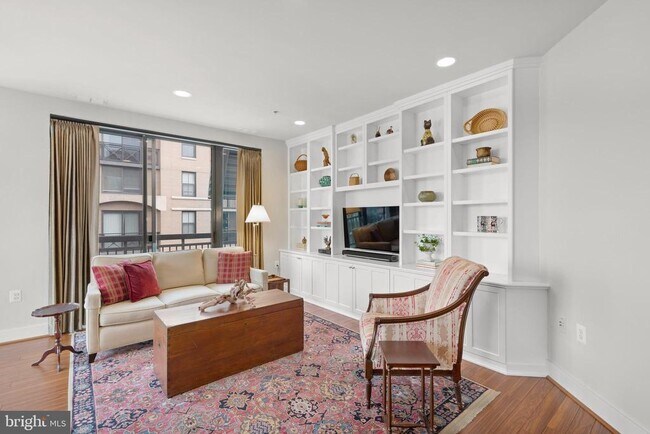 Foto del edificio - 1200 N Hartford St