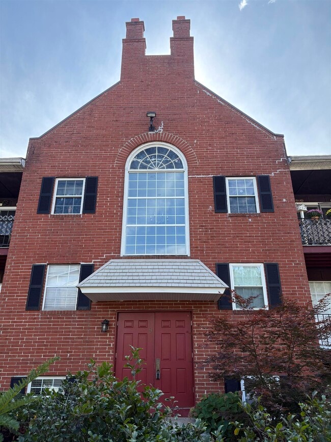 Building Photo - 9 Louisburg Square