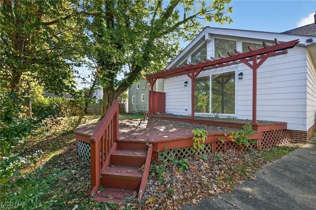 4521 Golfway Rd South Euclid, OH 44121 – photo 2