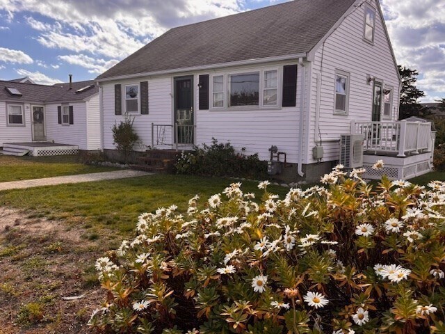 Primary Photo - 215 Standish St