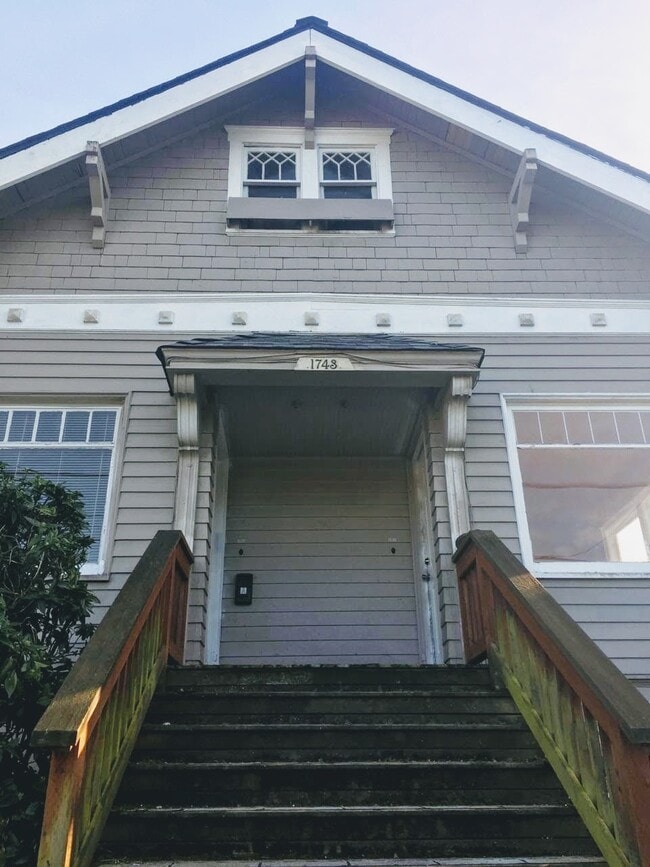 Building Photo - 1743 6th Street