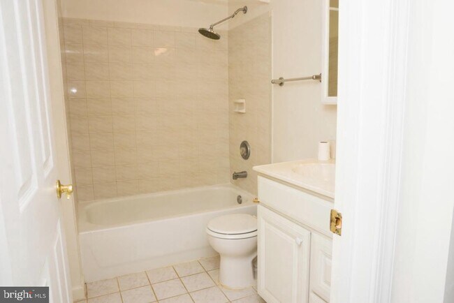 Foto del edificio - 7209 N Charles St