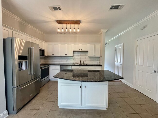 Foto del edificio - Townhouse: Arlington Plantation (AVAILABLE...