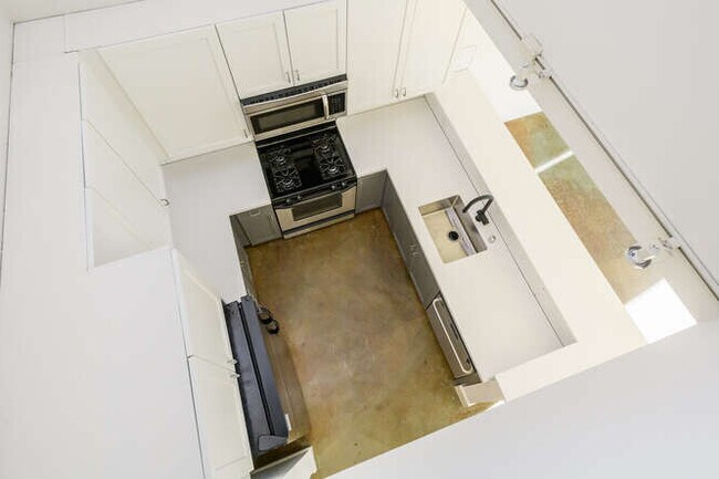 Foto del edificio - 3338 17th St
