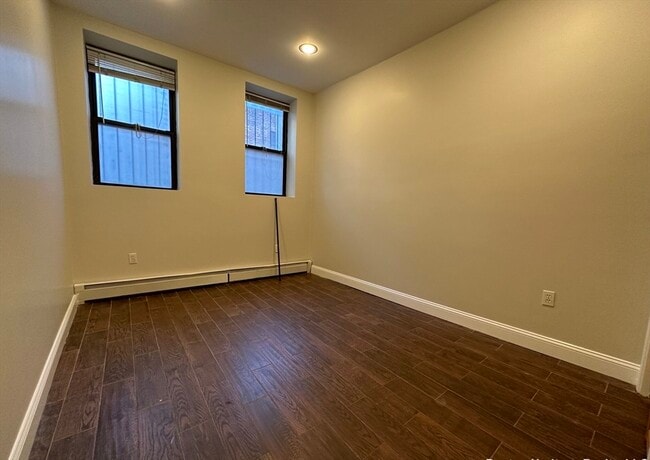 Foto del edificio - 15 St Germain St