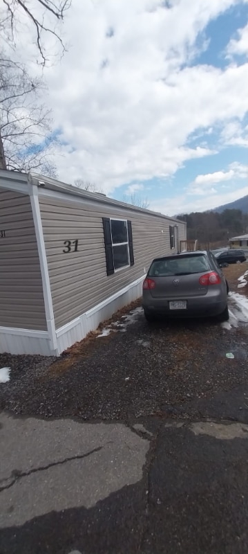 Building Photo - 1075 Sweeten Creek Rd