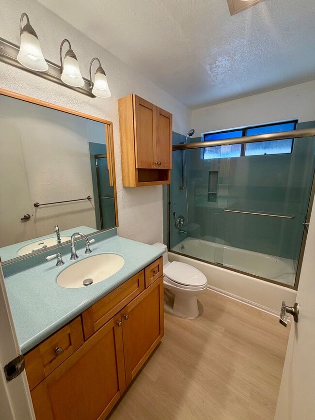 Foto del edificio - Prime Location! 2 Bedroom 2 Bath !