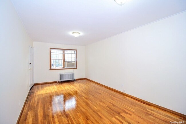 Building Photo - 108-57 64th Ave