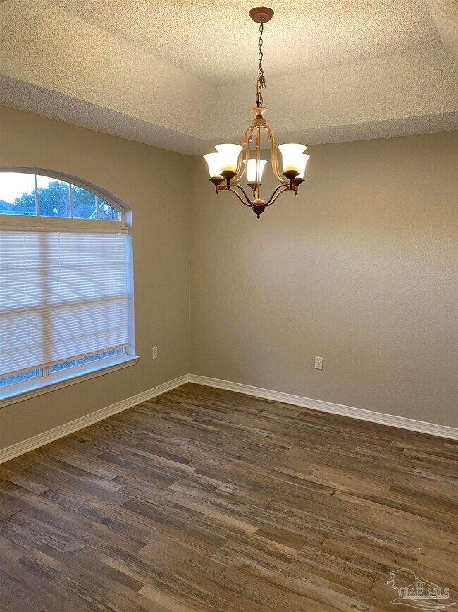 Foto del edificio - 5162 Brookside Dr