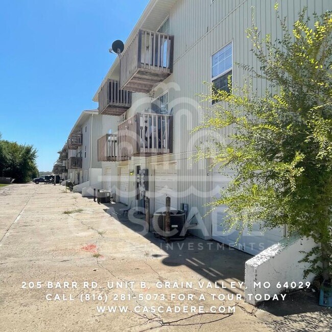 Building Photo - 205 Barr Rd