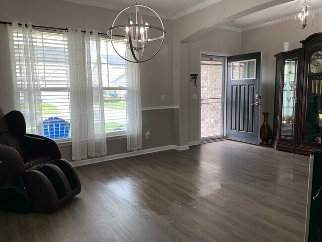 Foto del edificio - Beautiful 4 bedroom home! 8 Coronedo Lane ...