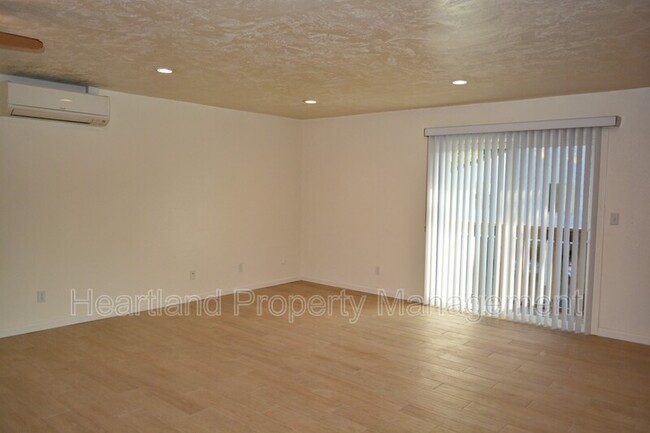 Building Photo - 6420 Bell Bluff Ave