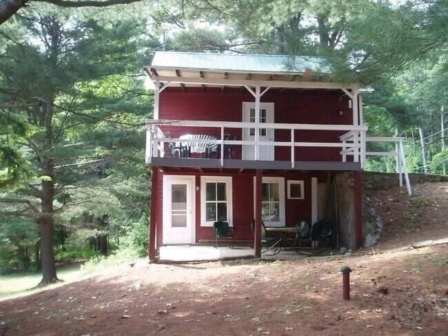 Foto del edificio - 639 Old State Rd