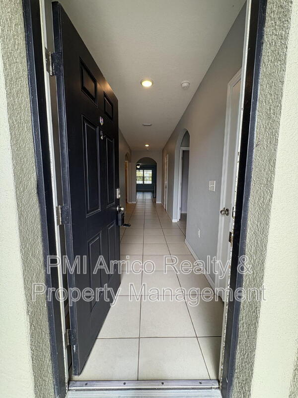 Foto del edificio - 8216 Bilston Village Ln