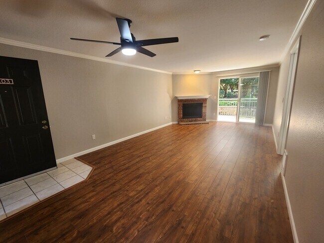 Photo - 10014 NE 127th Pl Apartment