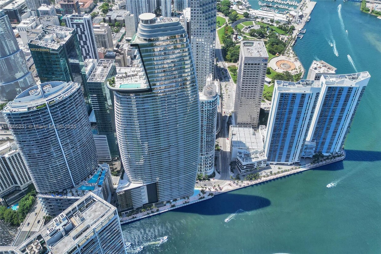 Foto principal - 300 Biscayne Blvd Way