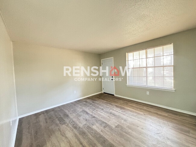 Building Photo - 1947 S Goodlett St