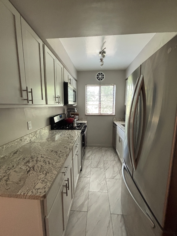 Building Photo - 6807 Wooster Pike