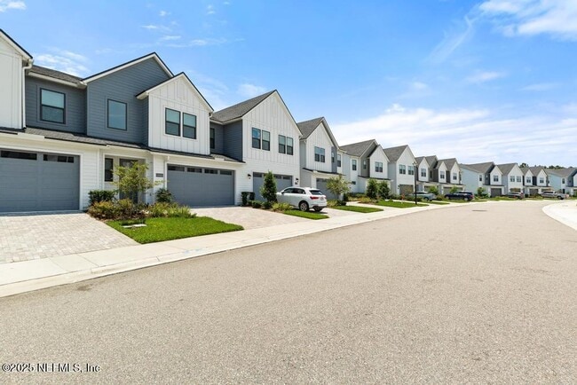 Building Photo - 11408 Newtonian Blvd