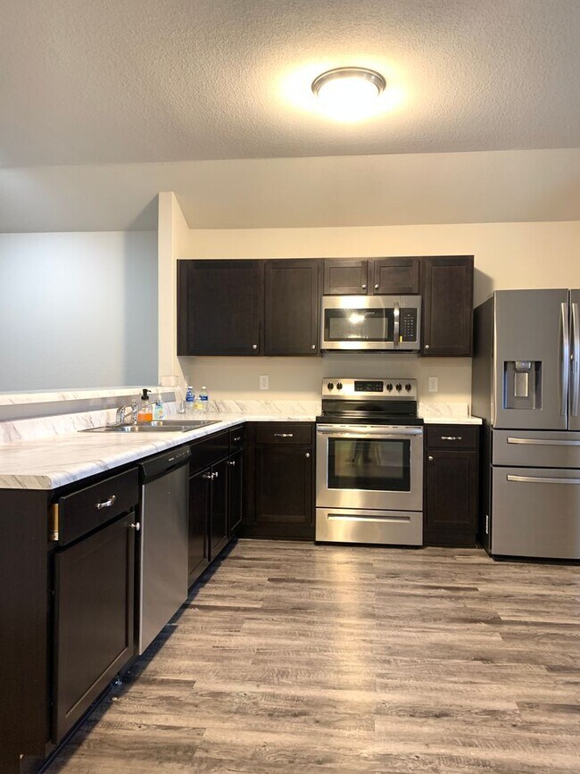 Foto del edificio - Newer 3bed/2bath home in VALLEY VIEW SCHOOL district.