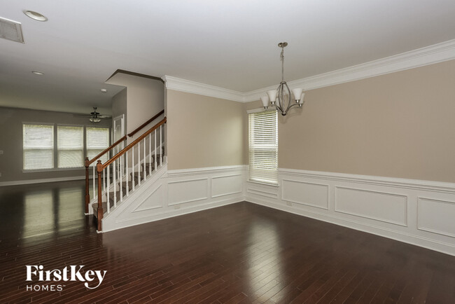 Building Photo - 2708 Woodlands Creek Dr
