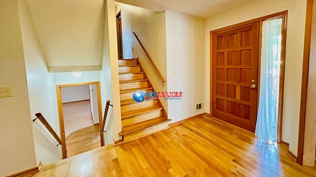 Foto del edificio - Nice spacious 4-bedroom house in Duluth