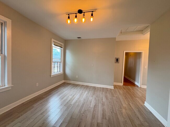 Foto del edificio - 226 N Park St