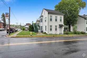 Building Photo - 106 N Main St