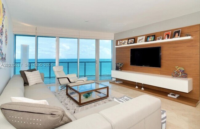 Foto del edificio - 17001 Collins Ave