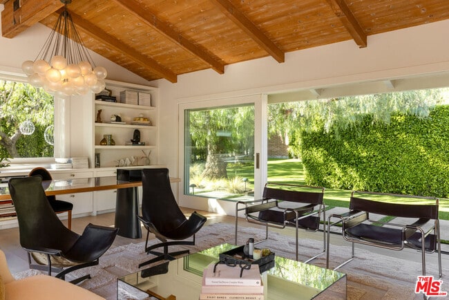 Building Photo - 6048 Philip Ave