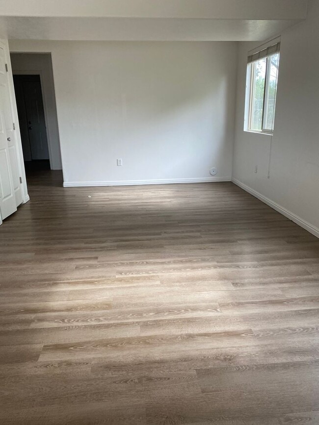 Building Photo - 2269 W 700 S