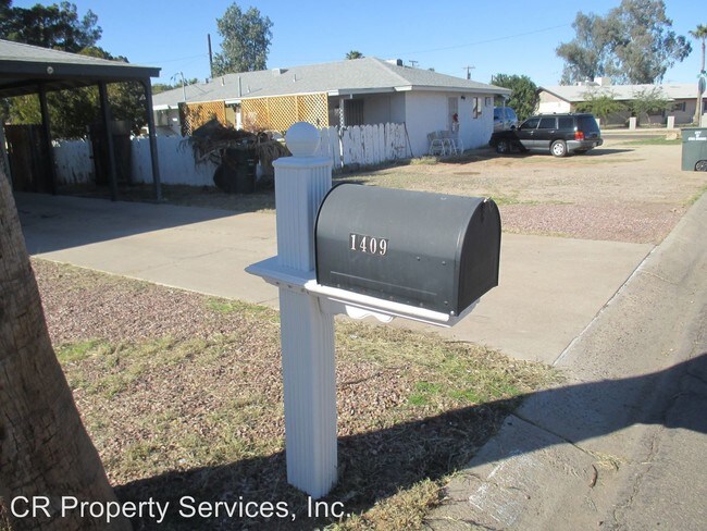Building Photo - 3 br, 2 bath House - 1409 N Kadota Ave