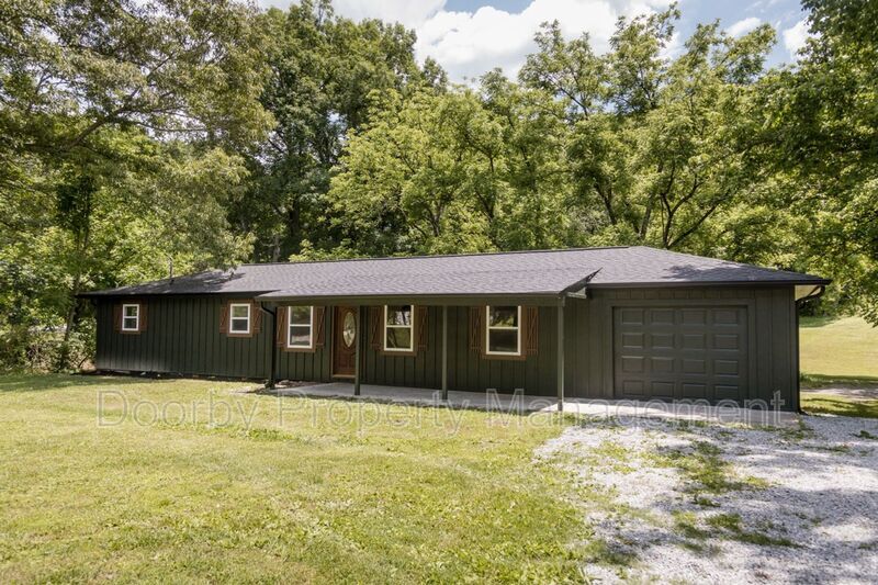 Primary Photo - 10716 Dallas Hollow Rd