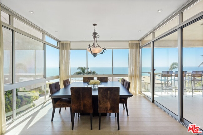Building Photo - 18101 W Coastline Dr