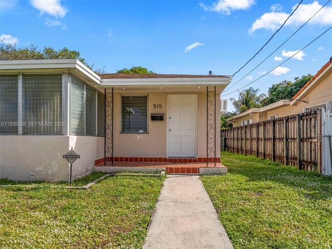 Building Photo - 515 SW 63rd Ave