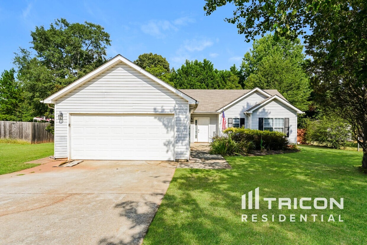 Foto principal - 3070 Regal Drive McDonough GA