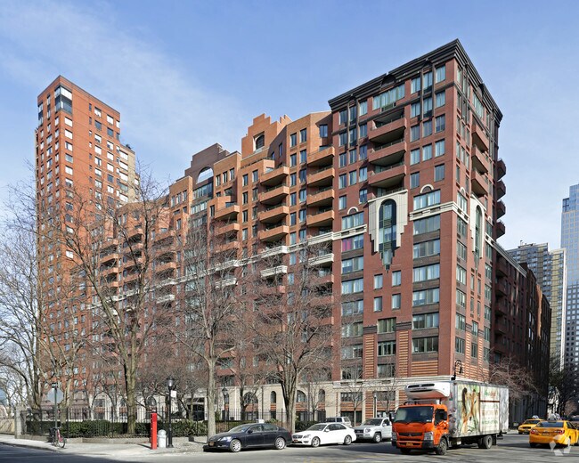 300 Albany Street Apartments New York, NY