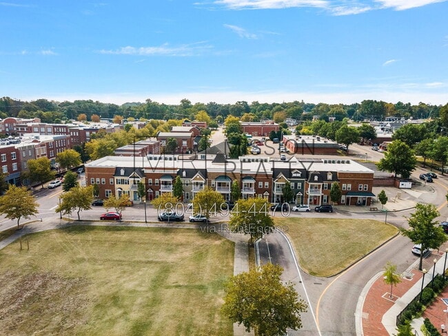 Building Photo - 11714 Chester Village Dr