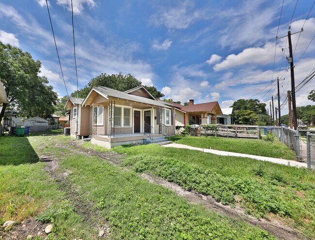 Foto del edificio - Dignowity Hill 2 bedroom | 1 bath home