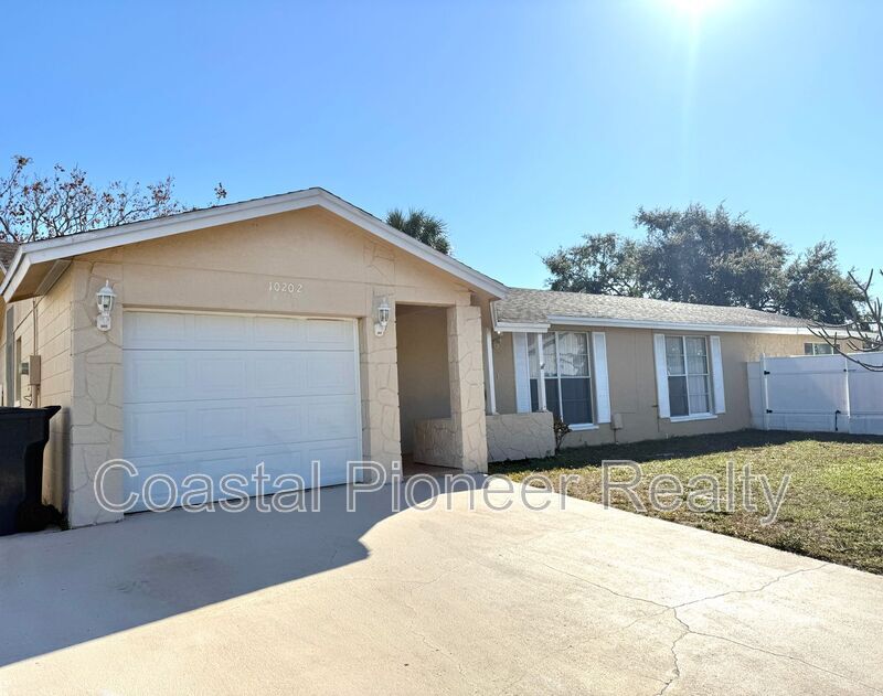 Photo - 10202 Bonnie Bay Ct