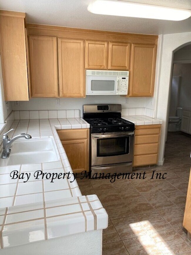 Foto del edificio - Coming Soon! Creekbridge 3 bedroom 2 bath,...