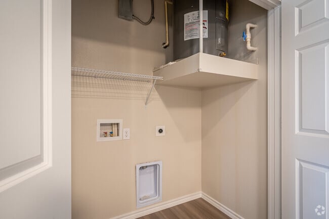 2BR, 2BA - 933SF - Aria at Kirkwood - (New)